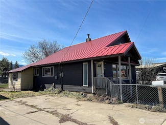 508 E 1st St, Cle Elum, WA 98922