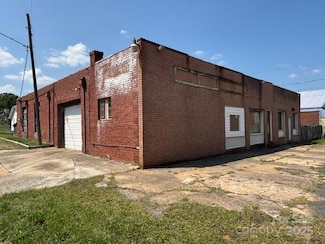 616 S Main St, Landis, NC 28088