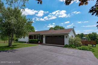 46 Sutton Rd, Dallas, PA 18612