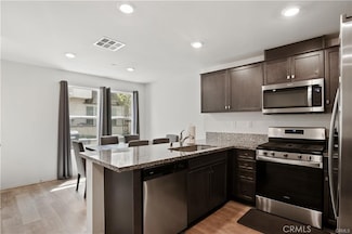 7155 Citrus Ave Unit 320, Fontana, CA 92336