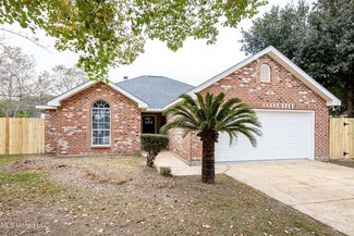7721 Falcon Cir, Ocean Springs, MS 39564