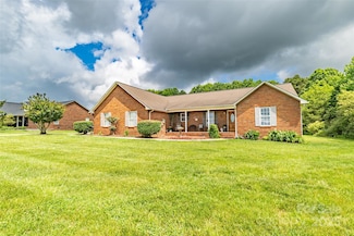 4470 W Bandys Cross Rd, Claremont, NC 28610