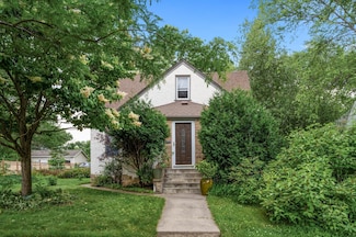 967 Stryker Ave, Saint Paul, MN 55118