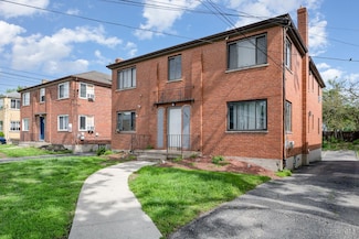 3908 E Gatewood Ln, Silverton, OH 45236