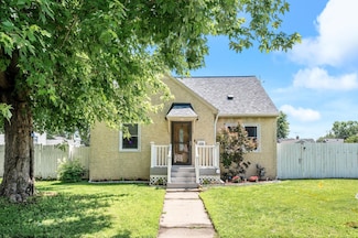 430 15th Ave N, South Saint Paul, MN 55075