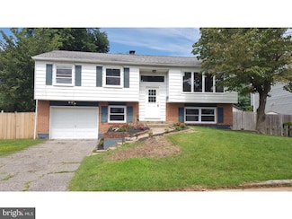 323 Lincoln Ave, Beverly, NJ 08010