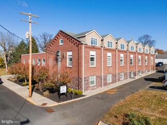 413 Jefferson St Unit 10, East Greenville, PA 18041