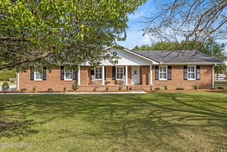 4493 Stokestown St John Rd, Ayden, NC 28513