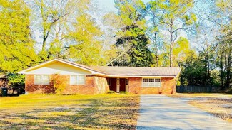 239 Circle Dr, Statesboro, GA 30461