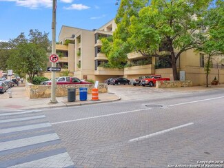 701 N St Marys St Unit 17, San Antonio, TX 78205
