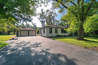 37791 N De Woody Rd, Beach Park, IL 60087