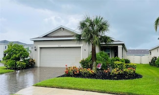 5635 Los Robles Ct, Palmetto, FL 34221