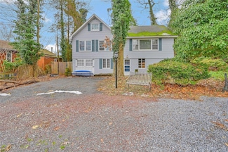 95 Cedar Rd, Wading River, NY 11792