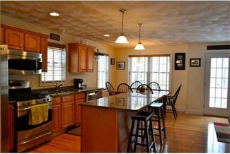 16 Boscawan Ave, Haverhill, MA 01832