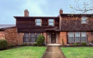 153 Wedgewood Dr, Williamsville, NY 14221