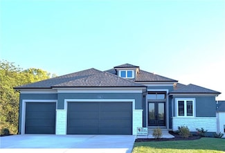 9301 W 168th Terrace, Stilwell, KS 66085