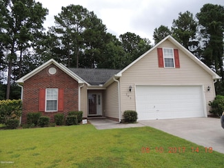 102 Edgefield Dr, Jacksonville, NC 28546