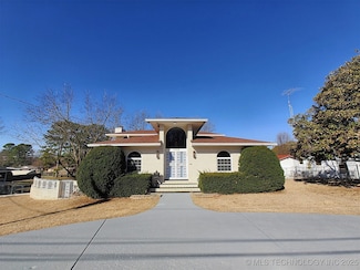 1309 Jamestown Dr, Tahlequah, OK 74464