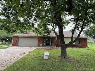 208 W 118th St S, Jenks, OK 74037