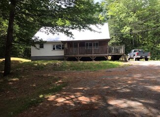 48 North Ave, Skowhegan, ME 04976