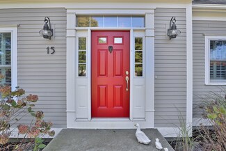 15 Elmcroft Way, Yarmouth Port, MA 02675