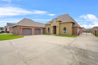 338 Sugar Land St, Houma, LA 70364