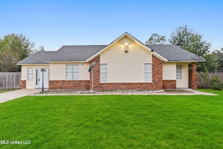 7125 Dewberry St, Ocean Springs, MS 39564