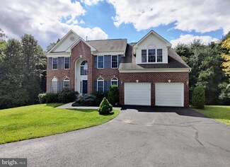 8610 Woods End Dr, Laurel, MD 20723