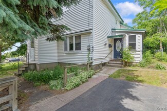 43 1st Ave, Oswego, NY 13126
