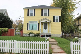 1724 Farnam St, Davenport, IA 52803