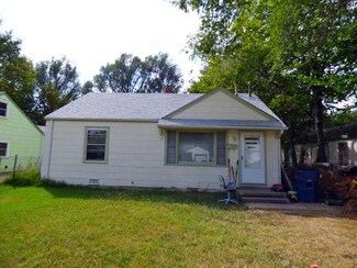 1321 N Poplar Ave, Wichita, KS 67214