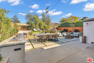 1918 Fairburn Ave, Los Angeles, CA 90025