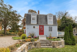 26 Coggeshall Rd, Gloucester, MA 01930