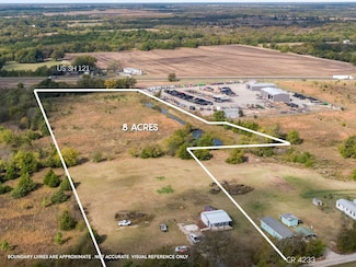 300 County Road 4233, Bonham, TX 75418