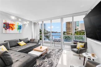 465 Brickell Ave Unit B-417, Miami, FL 33131