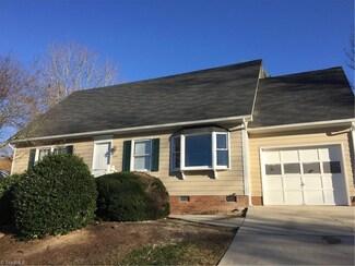 4410 Essex Ct, High Point, NC 27265