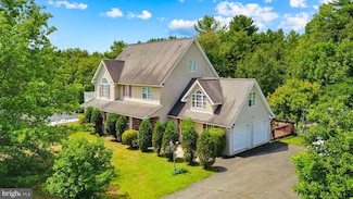 2247 Reo Dr, Effort, PA 18330