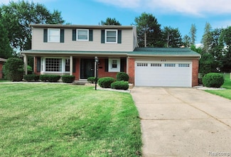 422 Boutell Dr, Grand Blanc, MI 48439
