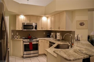 15218 Storrington Place Unit M100, Naples, FL 34110