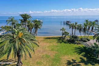 6100 Bahama Shores Dr S, Saint Petersburg, FL 33705