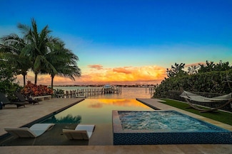 200 N Lake Dr, Lantana, FL 33462