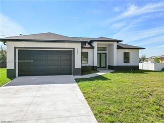 3203 Sunshine Blvd N, Lehigh Acres, FL 33971