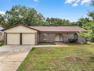 6920 Bennington Dr, Watauga, TX 76148