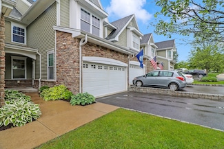 76 Lawrence Ave, Danbury, CT 06810