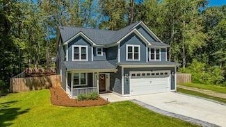 134 Deer St, Summerville, SC 29485