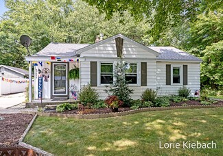 17471 174th Ave, Spring Lake, MI 49456