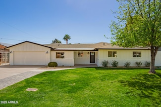 829 E Desert Park Ln, Phoenix, AZ 85020