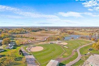 17 Lakeview Dr, Odessa, MO 64076