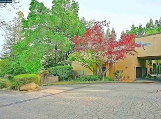 3279 Mt Diablo Ct Unit 1, Lafayette, CA 94549
