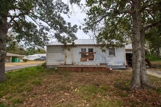 212 N Elizabeth Ave, Kirbyville, TX 75956